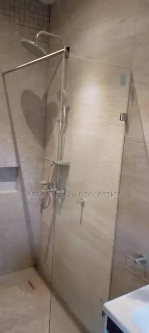 3bdrm House in Skm Properties, East Legon for rent
