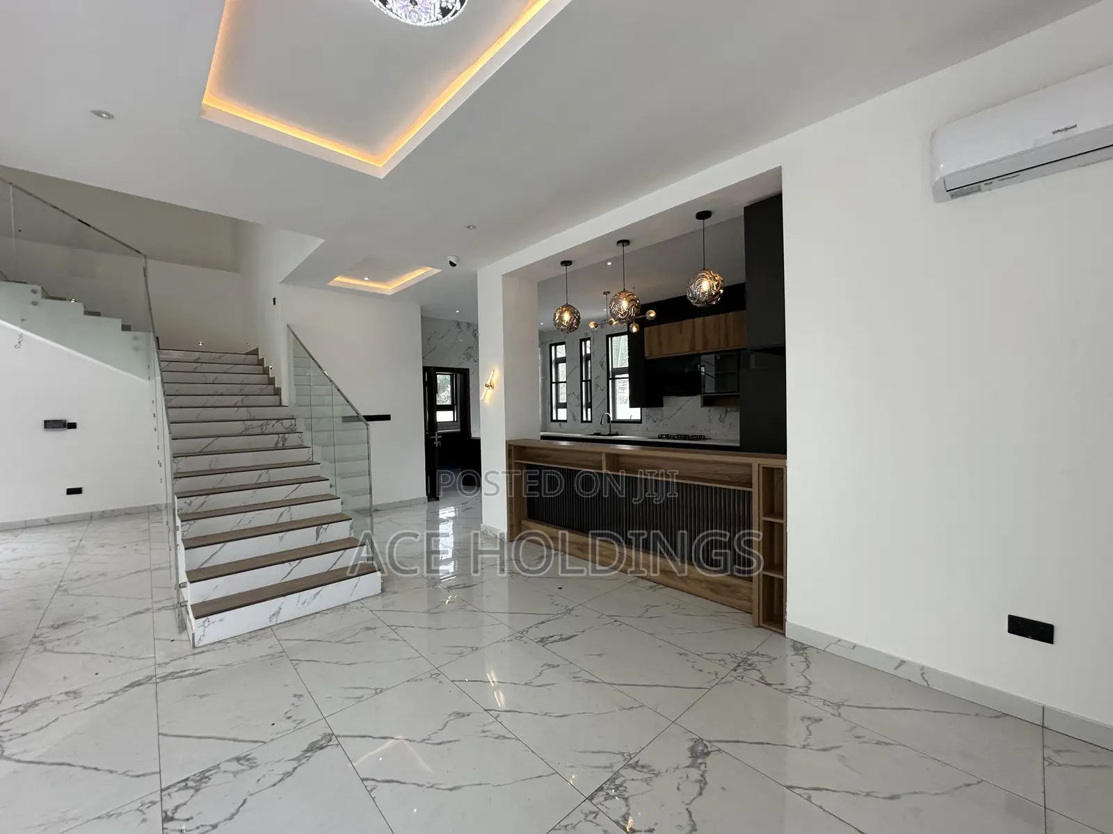 4bdrm Mansion in East Legon for sale