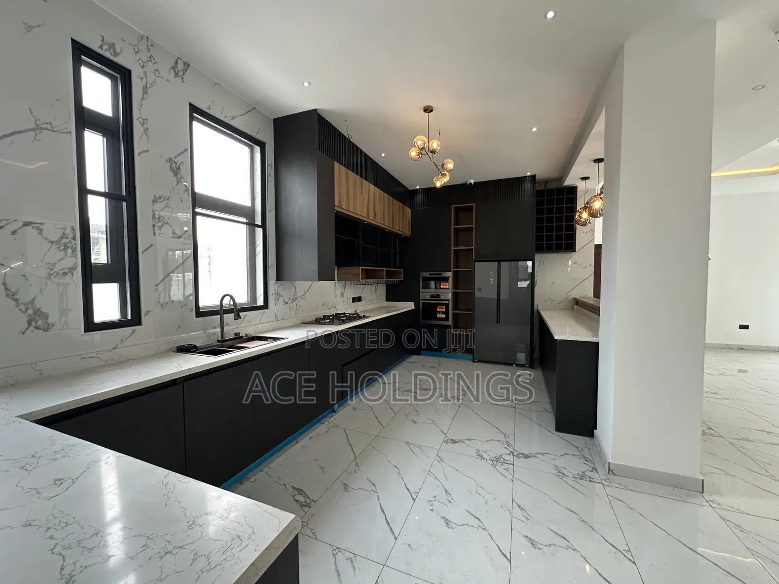 4bdrm Mansion in East Legon for sale