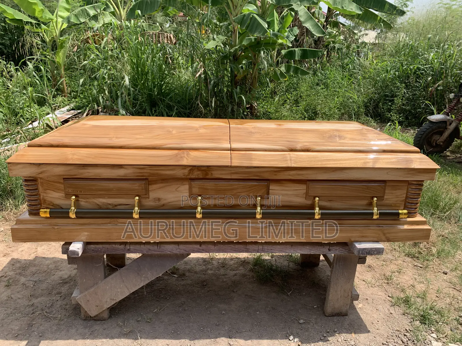 Classic Coffins and Caskets Made Affordable