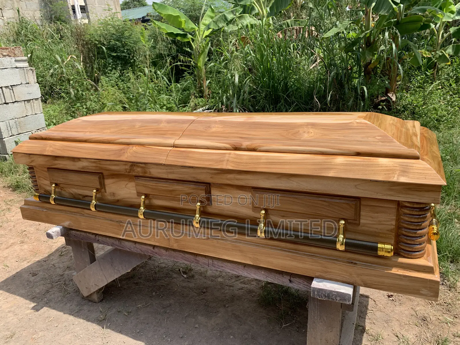 Classic Coffins and Caskets Made Affordable