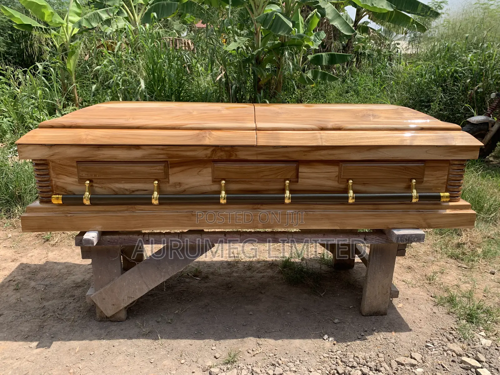 Classic Coffins and Caskets Made Affordable