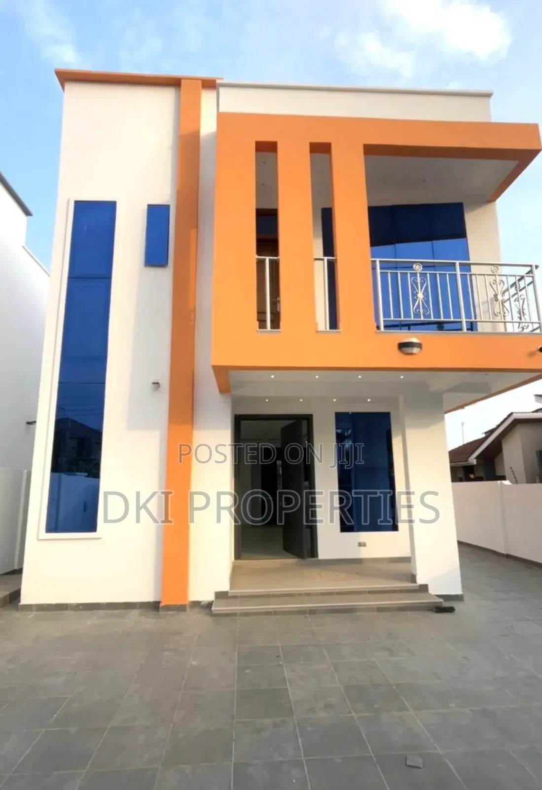 3bdrm House in Dki Properties, East Legon for sale