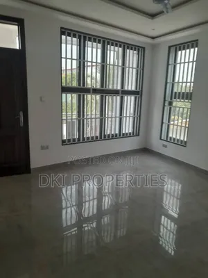 3bdrm House in Dki Properties, East Legon for sale