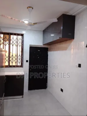 4bdrm House in Dki Properties, Adenta for sale
