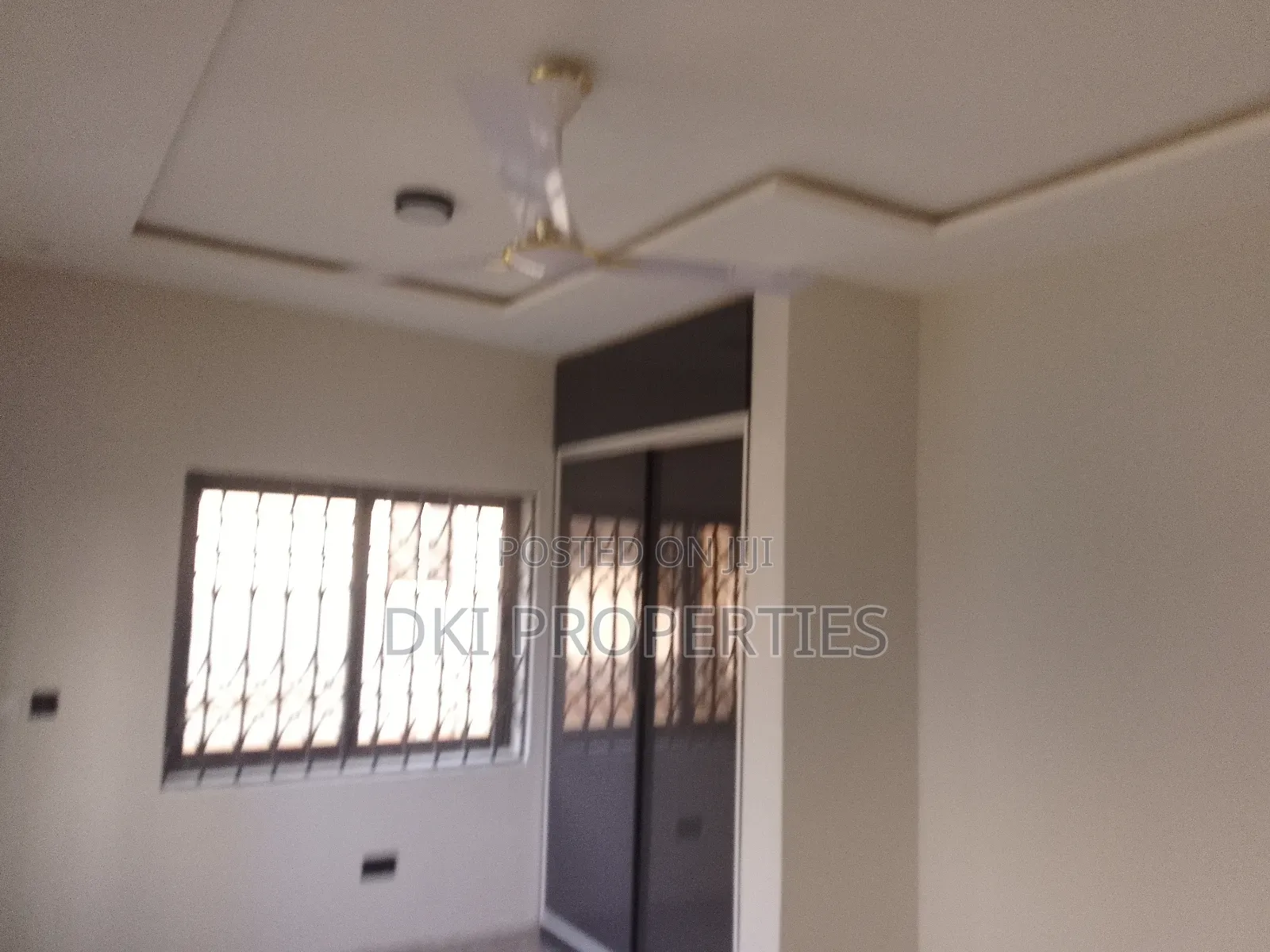4bdrm House in Dki Properties, Adenta for sale