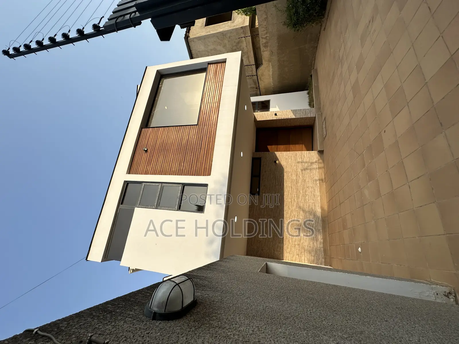 4bdrm House in Adjiringanor, Adjiriganor for sale