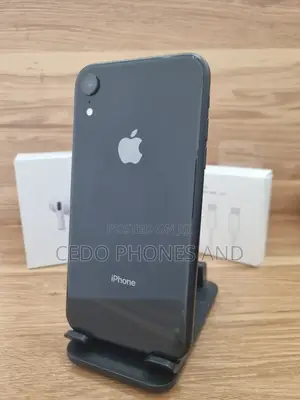 Apple iPhone XR 64 GB Black