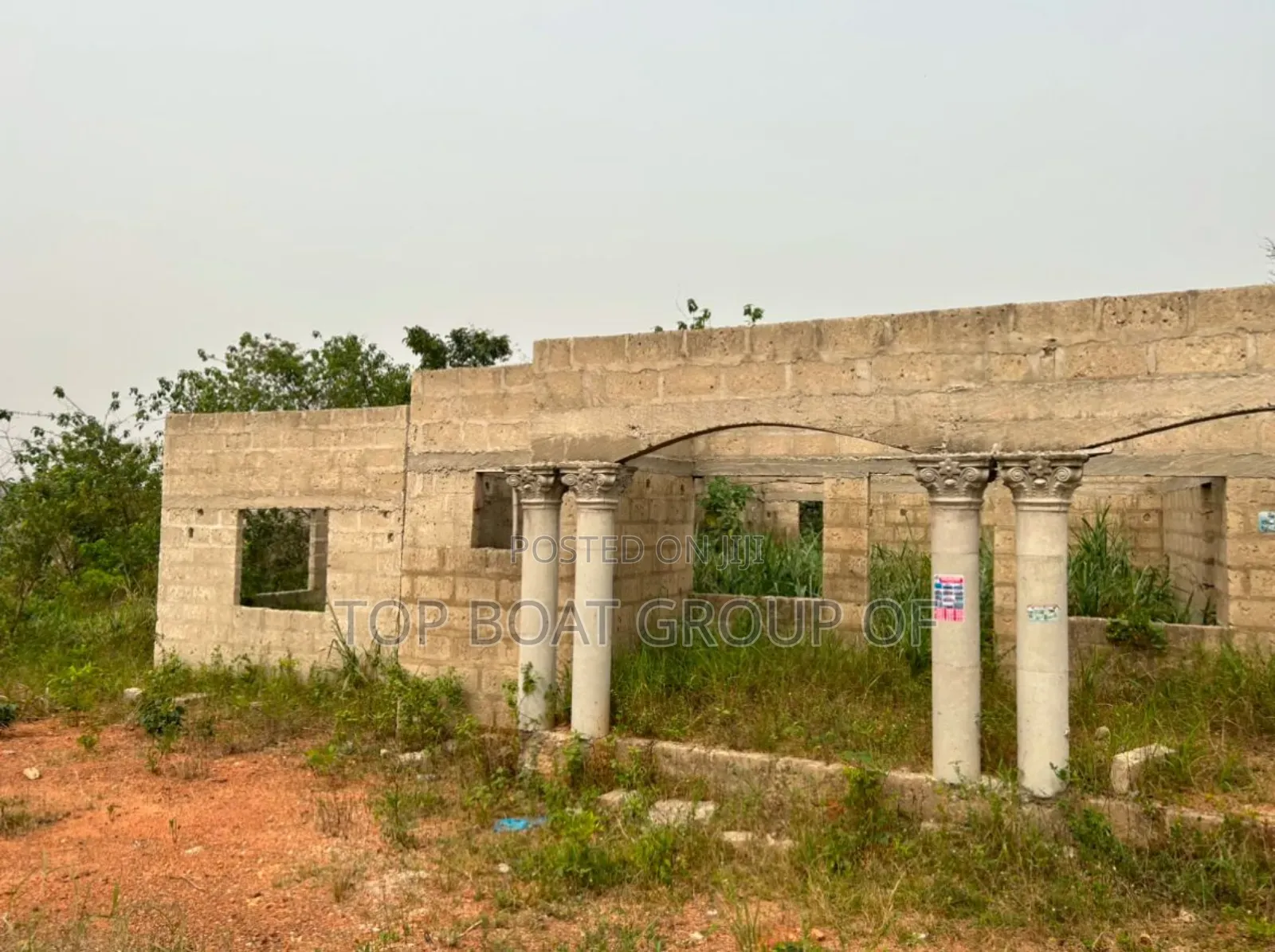5bdrm House in Top-Boat Estate, Kumasi Metropolitan for sale
