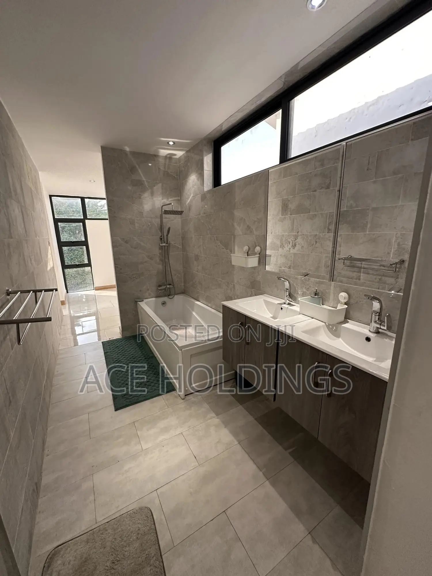 4bdrm House in Adjiringanor, Adjiriganor for sale