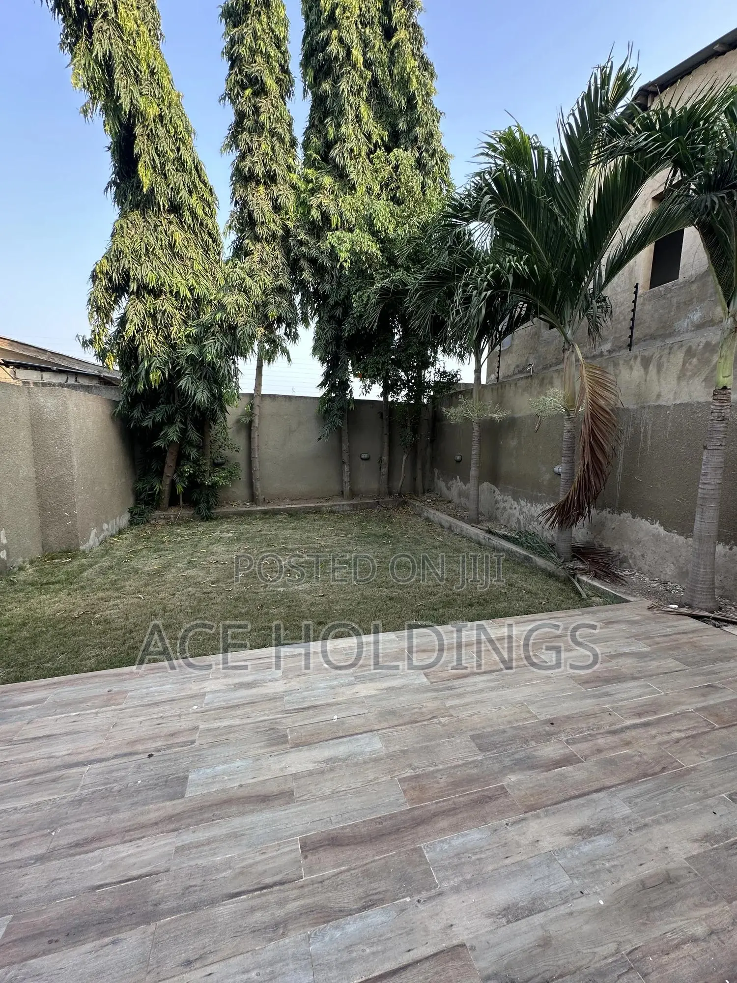 4bdrm House in Adjiringanor, Adjiriganor for sale