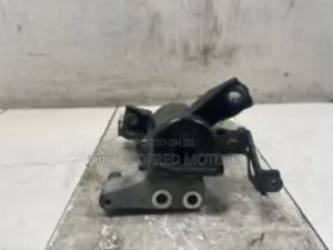 Toyota RAV4 2008-14 Engine Mount Left. Original