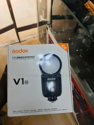 Godox V1n: The Ultimate Nikon Speedlite for Soft, Even Light