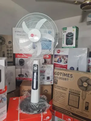 H a 18 Standing Fan: 9 Speeds!