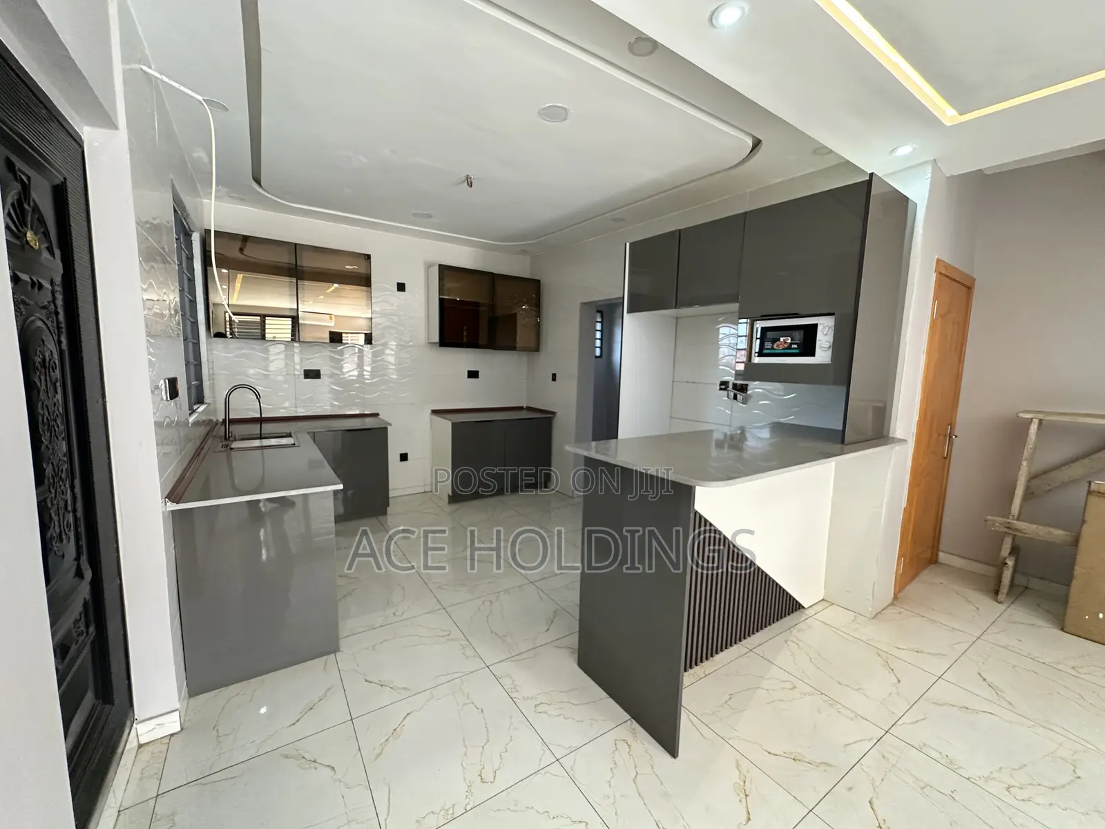 3bdrm Townhouse/Terrace in Lakeside for sale