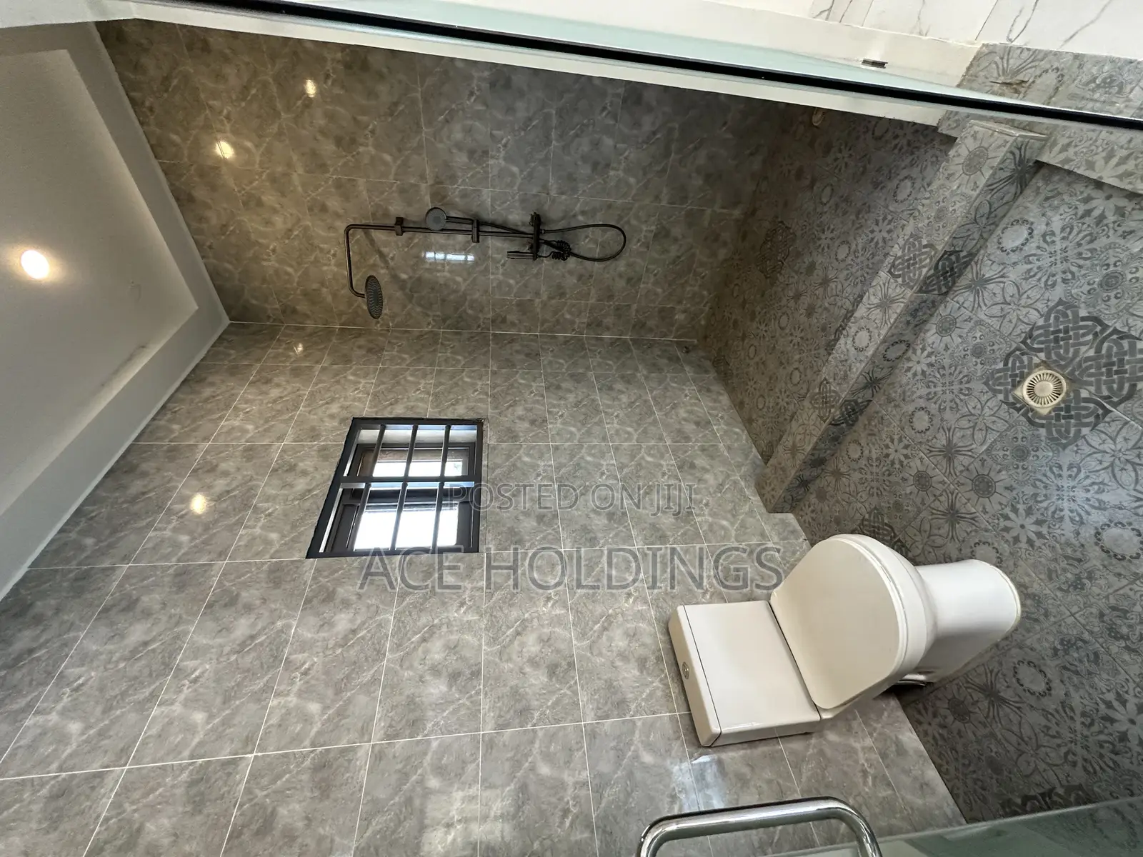 3bdrm Townhouse/Terrace in Lakeside for sale