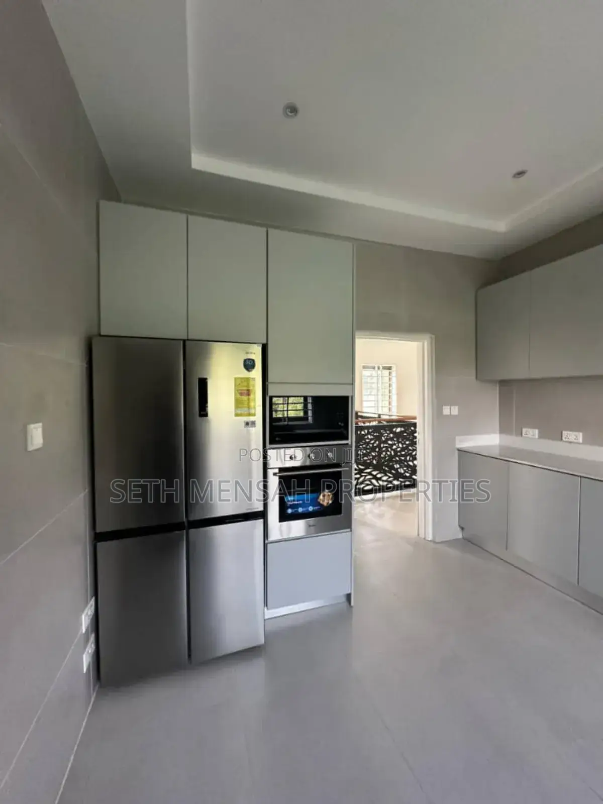 5bdrm House in Skm Properties, Kwabenya for sale