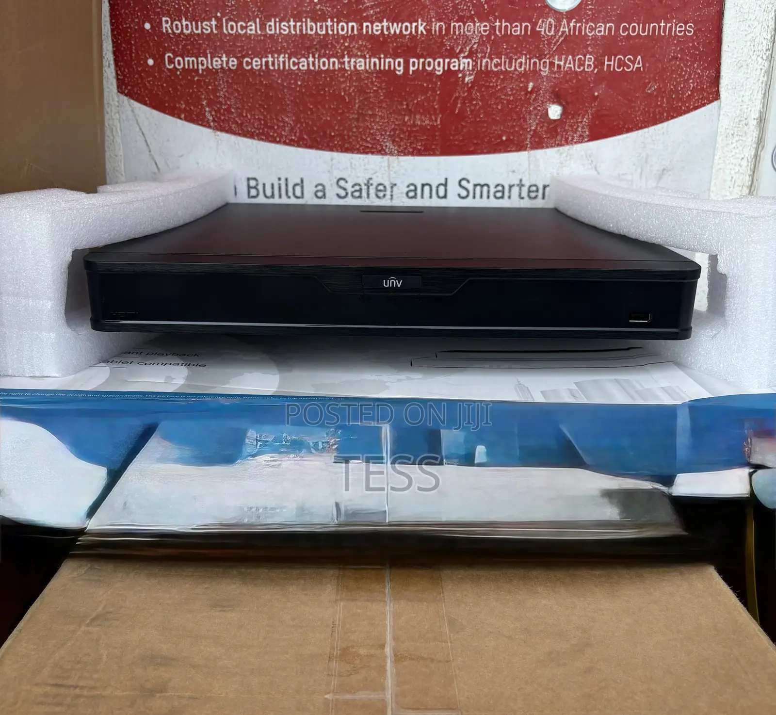 Unv 32ch DVR / 8MP XVR302-32Q3