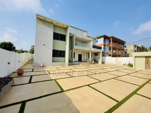 7bdrm House in West Hills Mall Area for sale