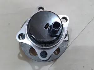 Toyota Yaris , Vitz Front Hub 1pc