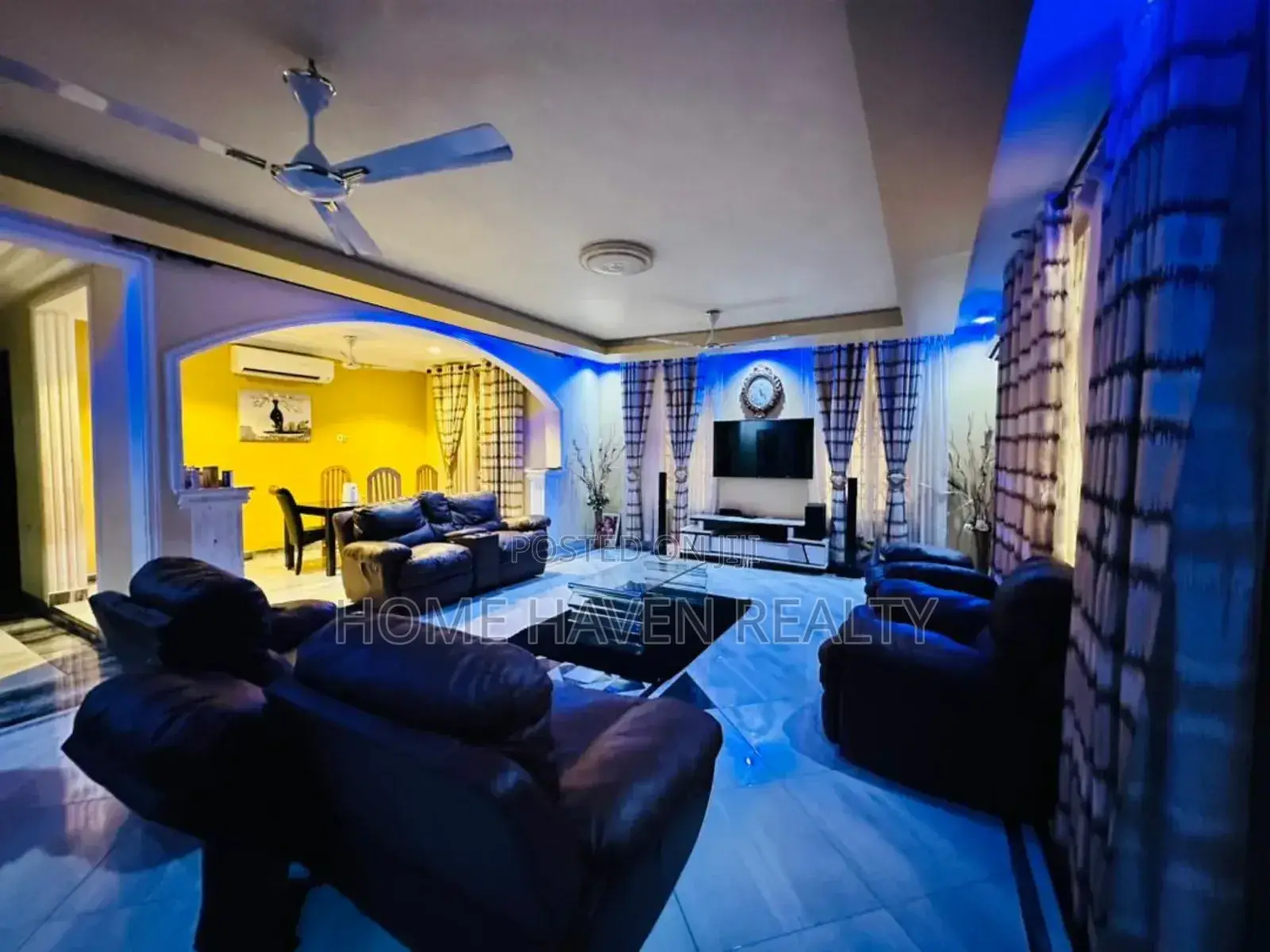 5bdrm House in Otinibi, Danfa for sale