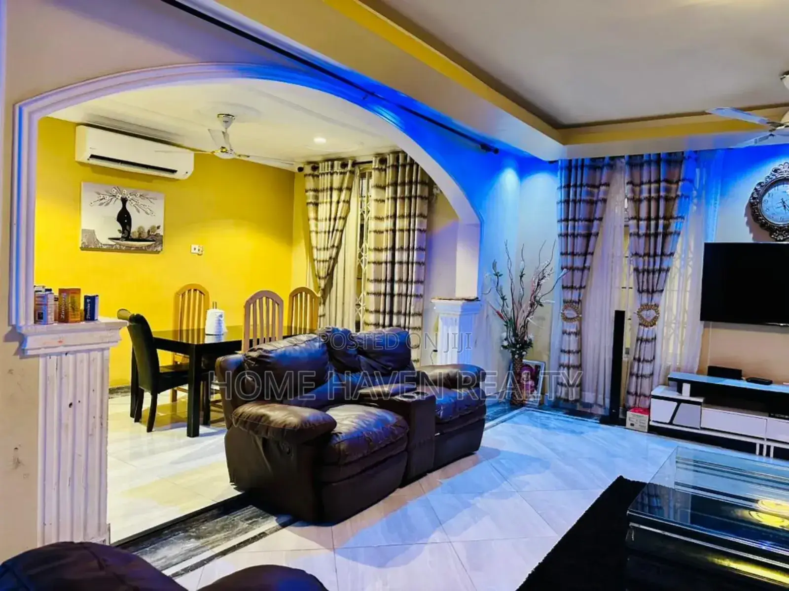 5bdrm House in Otinibi, Danfa for sale