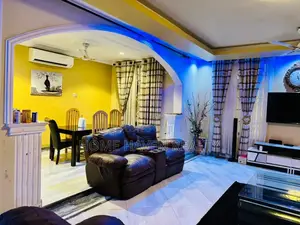 5bdrm House in Otinibi, Danfa for sale
