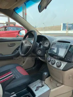 Hyundai Elantra 2010 Red