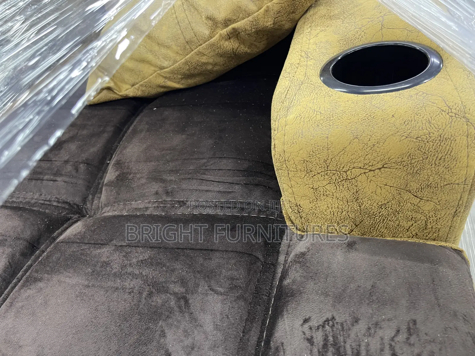 Sofa Sets Available in Different Colours
