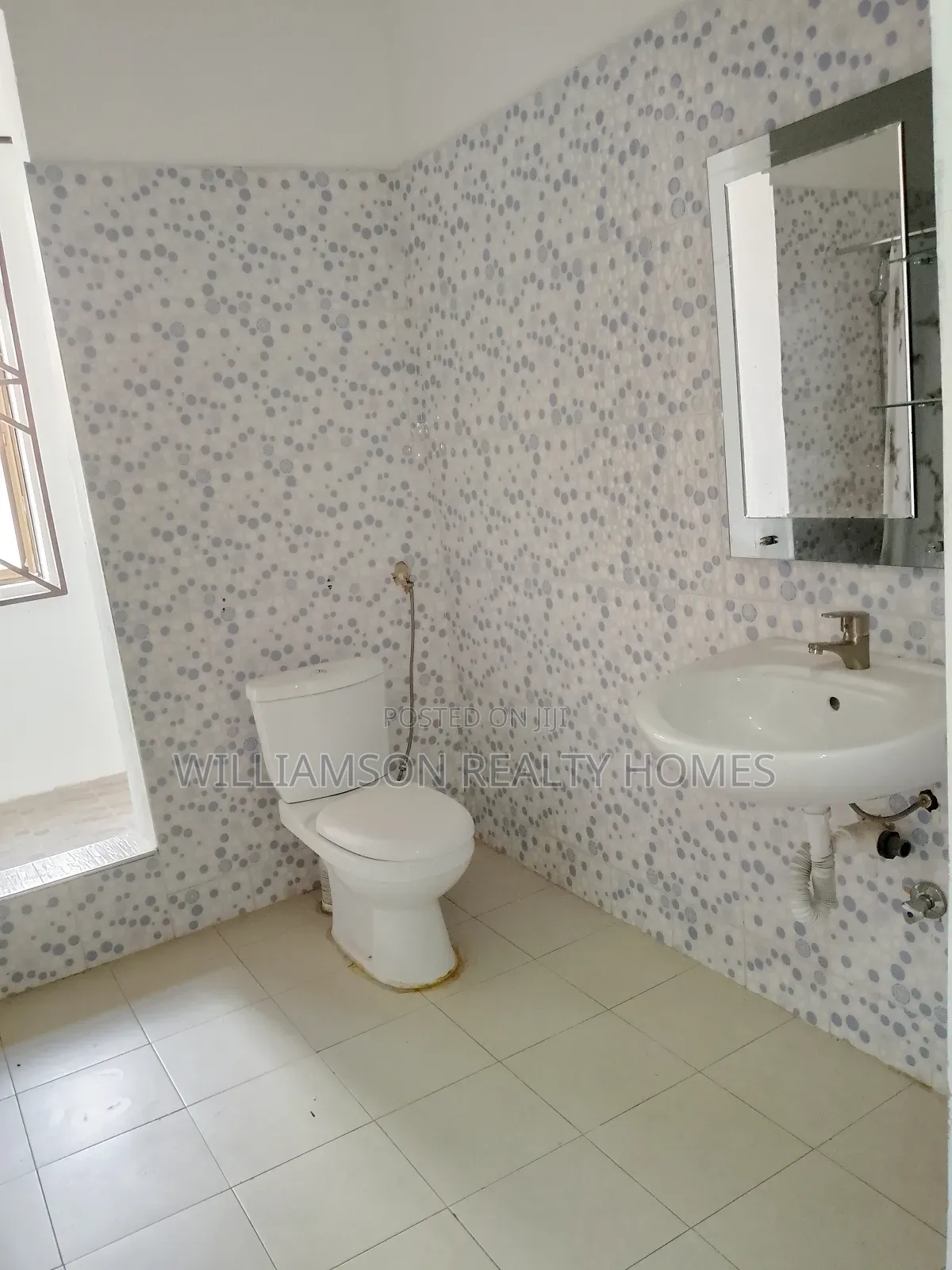 3bdrm House in Coastal Estate Area, Spintex for rent