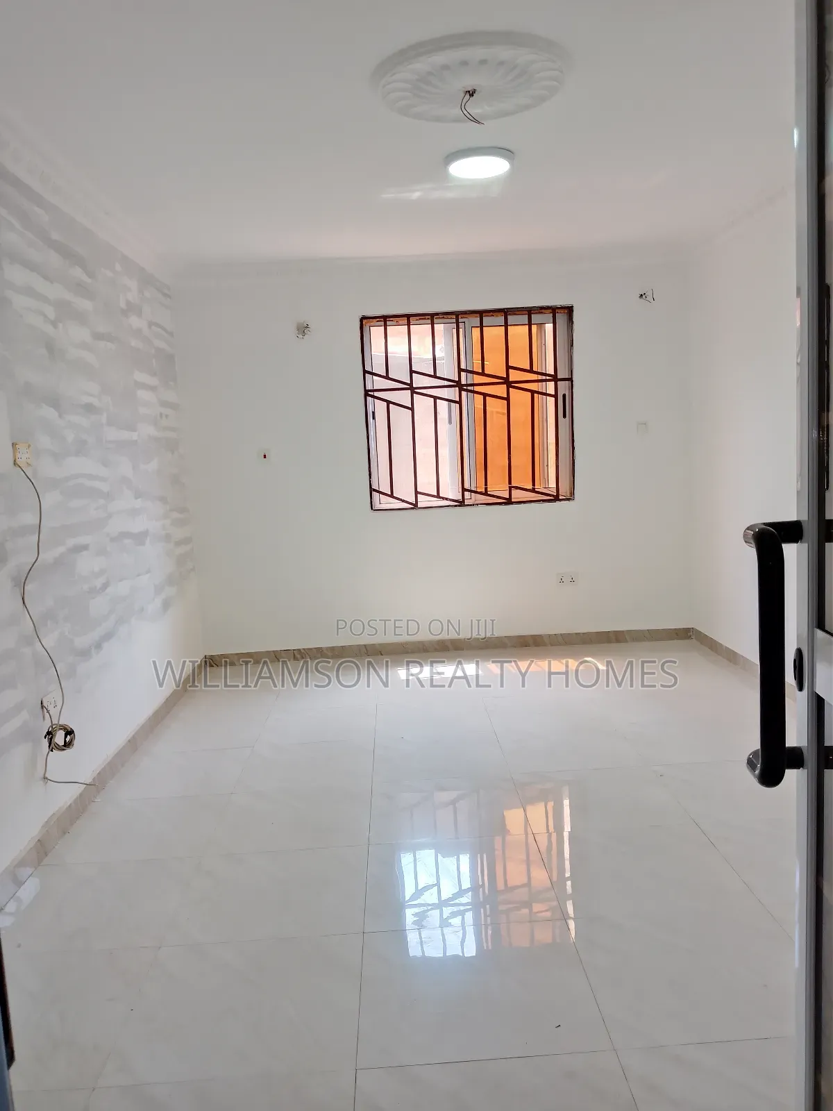 3bdrm House in Coastal Estate Area, Spintex for rent