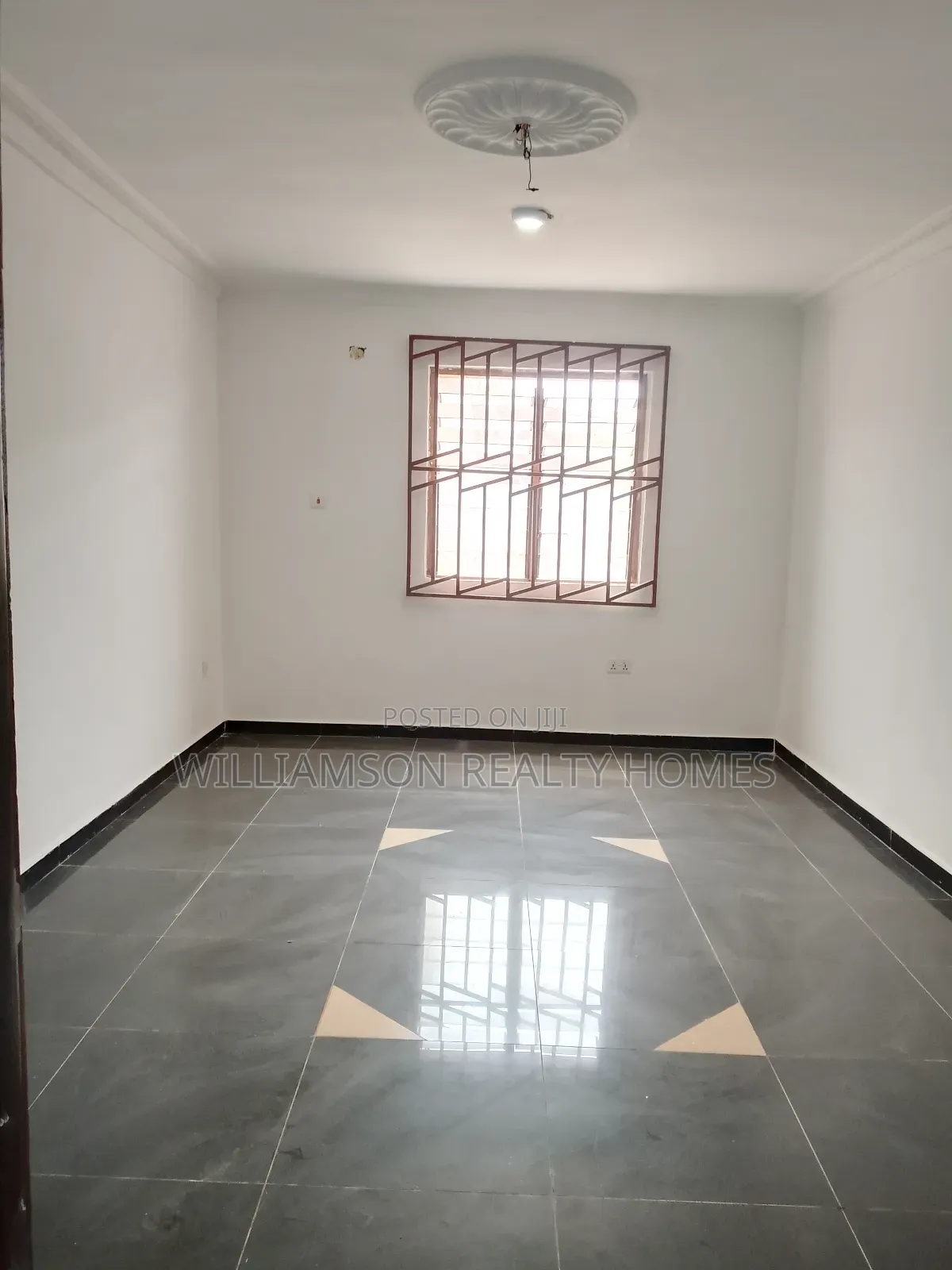 3bdrm House in Coastal Estate Area, Spintex for rent