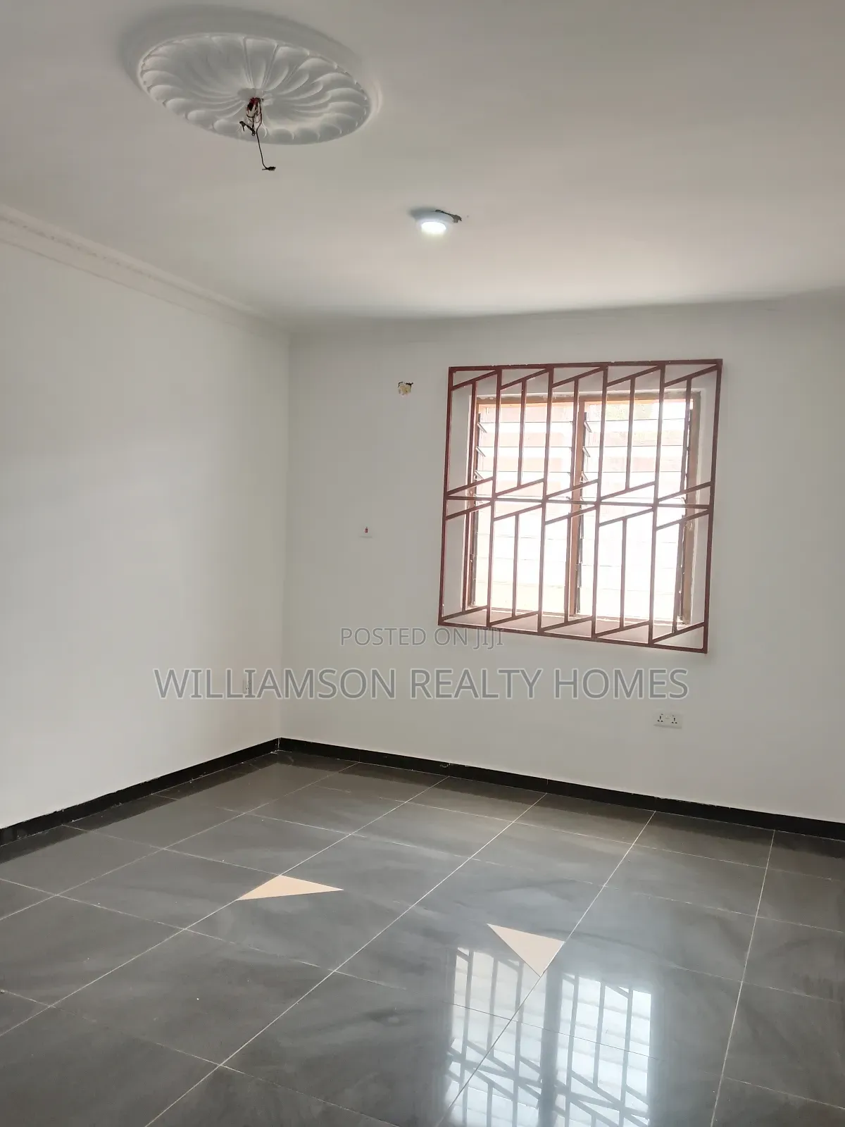 3bdrm House in Coastal Estate Area, Spintex for rent