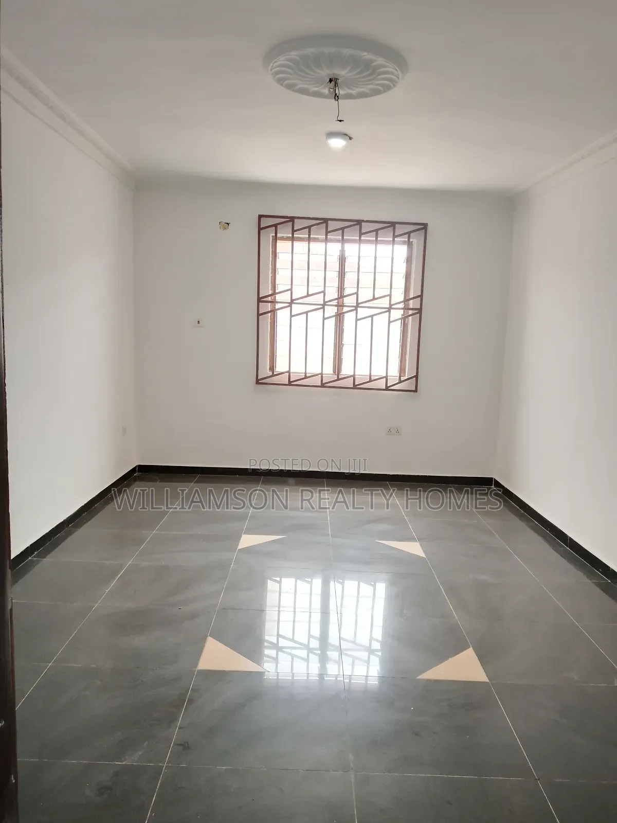 3bdrm House in Coastal Estate Area, Spintex for rent