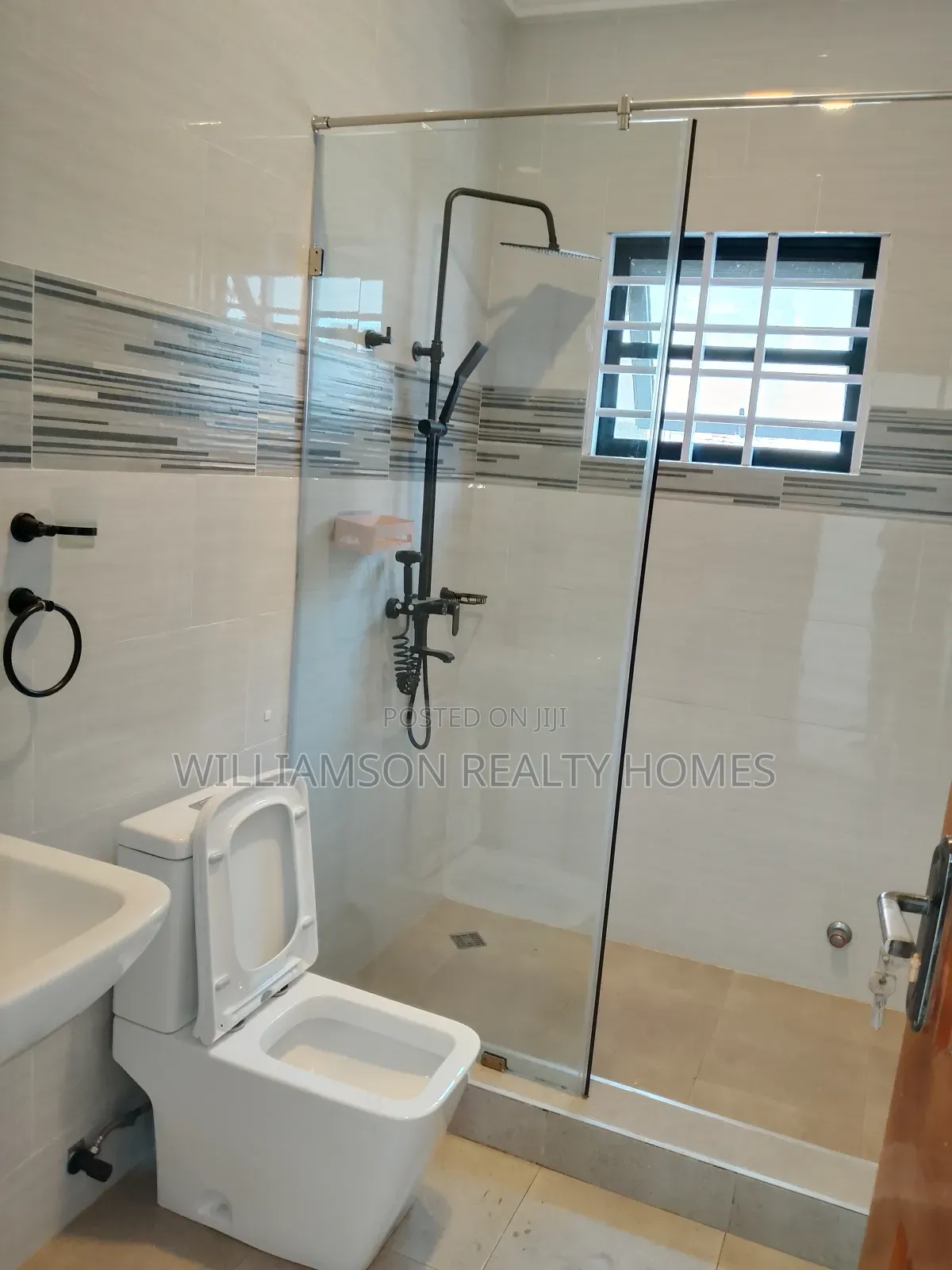 2bdrm Apartment in Community 20 Estate, Spintex for rent