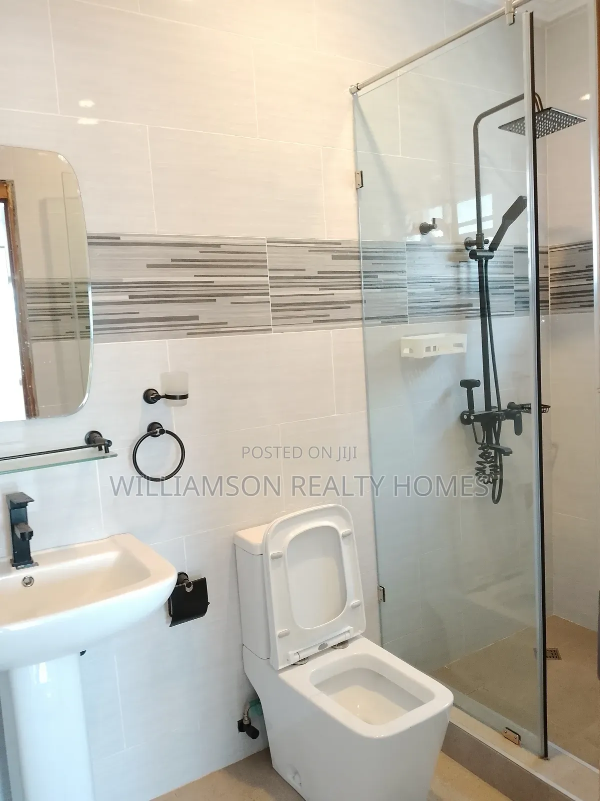 2bdrm Apartment in Community 20 Estate, Spintex for rent