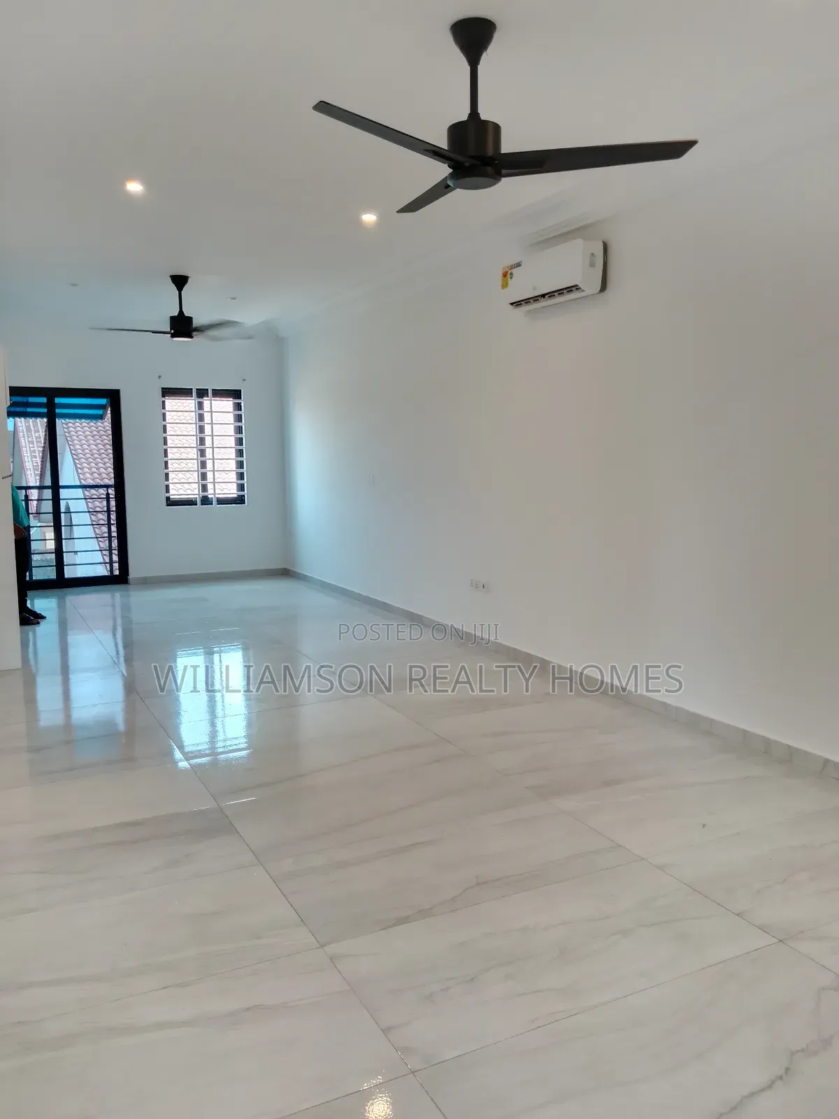 2bdrm Apartment in Community 20 Estate, Spintex for rent
