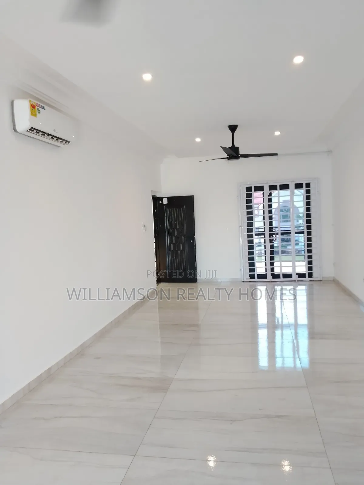 2bdrm Apartment in Community 20 Estate, Spintex for rent