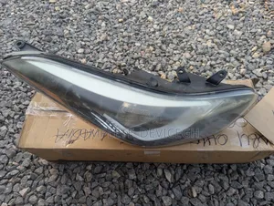 2011 to 2015 Hyundai Elantra Headlight Right Side