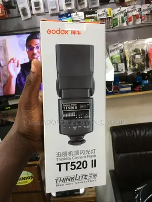 Godox TT520 II: Never Miss the Perfect Shot