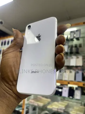Apple iPhone XR 128 GB White