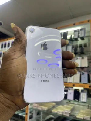 Apple iPhone XR 128 GB White