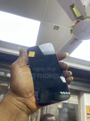 Apple iPhone 13 128 GB Red