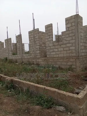 6bdrm Duplex in Kasoa for sale