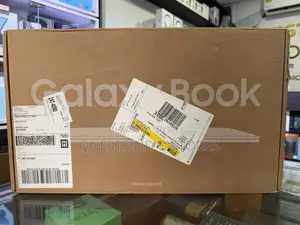 New Laptop Samsung Galaxy Book4 16GB Intel Core Ultra 7 SSD 512GB