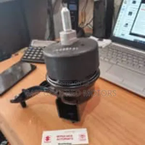 Toyota Camry 2015 Engine Mount Right Down. Original
