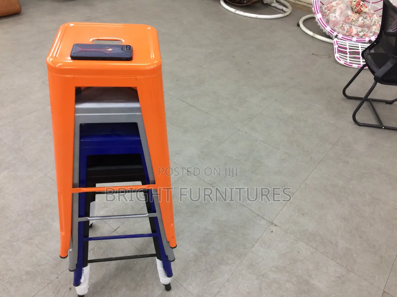 Modern Style Stackable Metal High Bar Stool