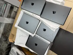 New Apple iPad 10.2 (2021) 64 GB Gray
