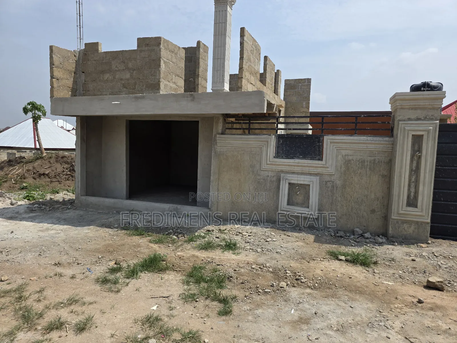5bdrm Apartment in Fredimens Real, Kumasi Metropolitan for sale