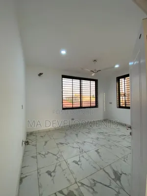3bdrm Duplex in Madev Realty, Achimota for sale